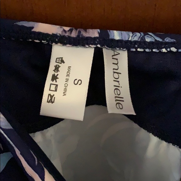 Floral Tankini Swim Top - Picture 6 of 6